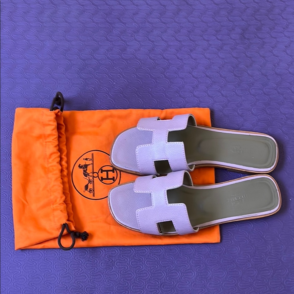Hermès Oran Sandals - Picture 3 of 8